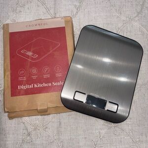 Digital Kitchen Scale with Stainless Steel Finish